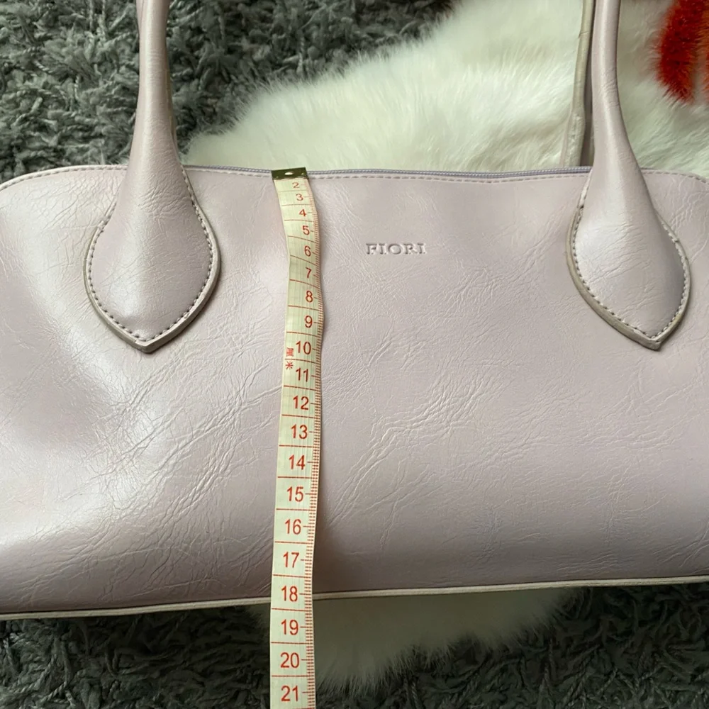 FIORI Leather Shoulder Bag - Picture 8 of 9
